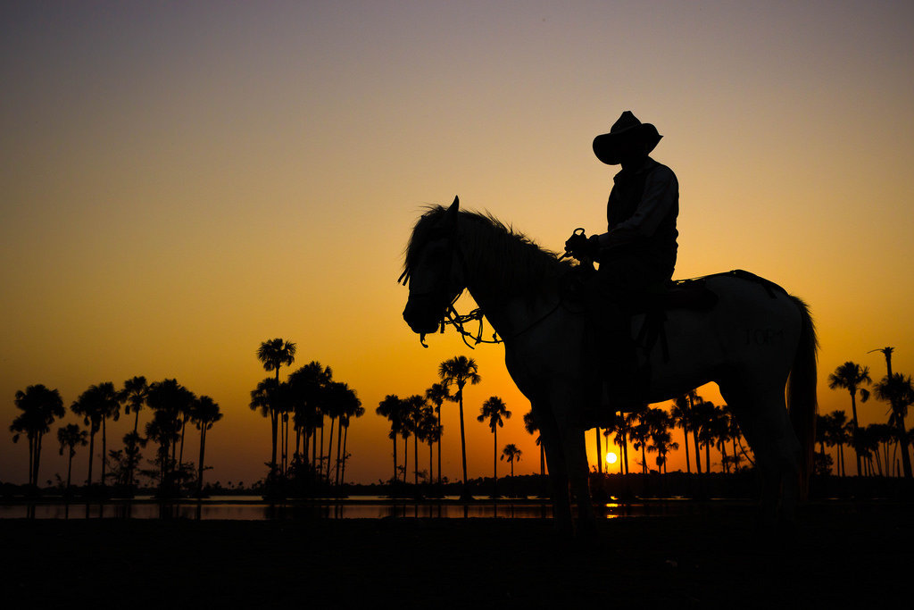 Cabalgata Rumbera en Hotel Wayira La Guajira
